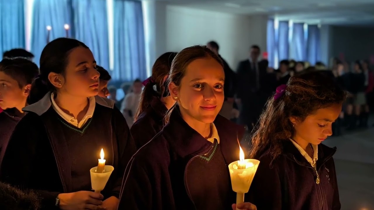 Vía Crucis 2025 en Primaria