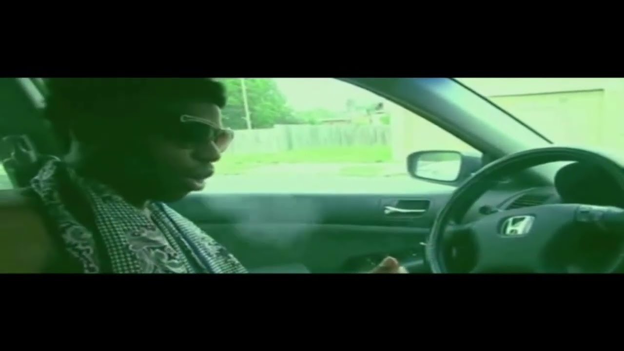 Ay Streatz - SMOKING ON GRAPE KUSH