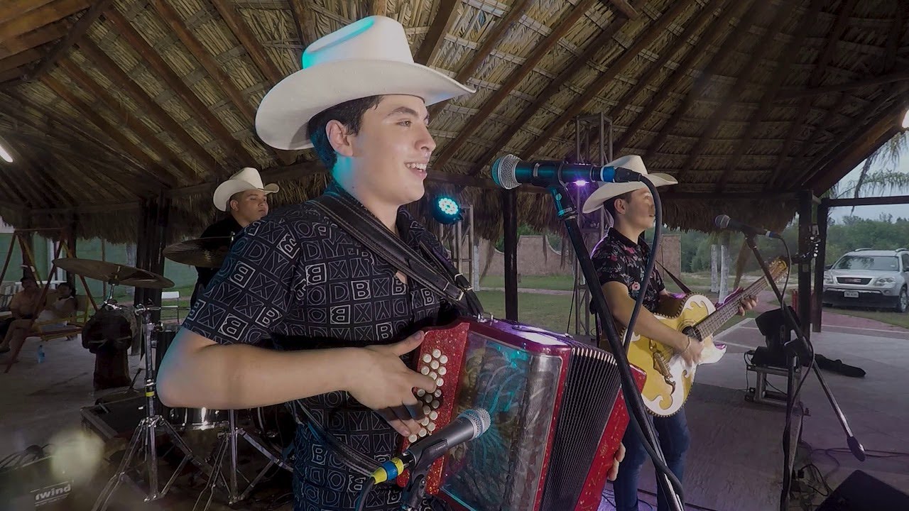 David y Fernando Popurri De Cumbias
