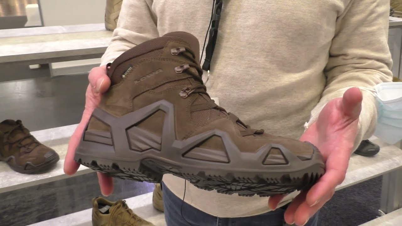 LOWA BOOTS. IWA 2022
