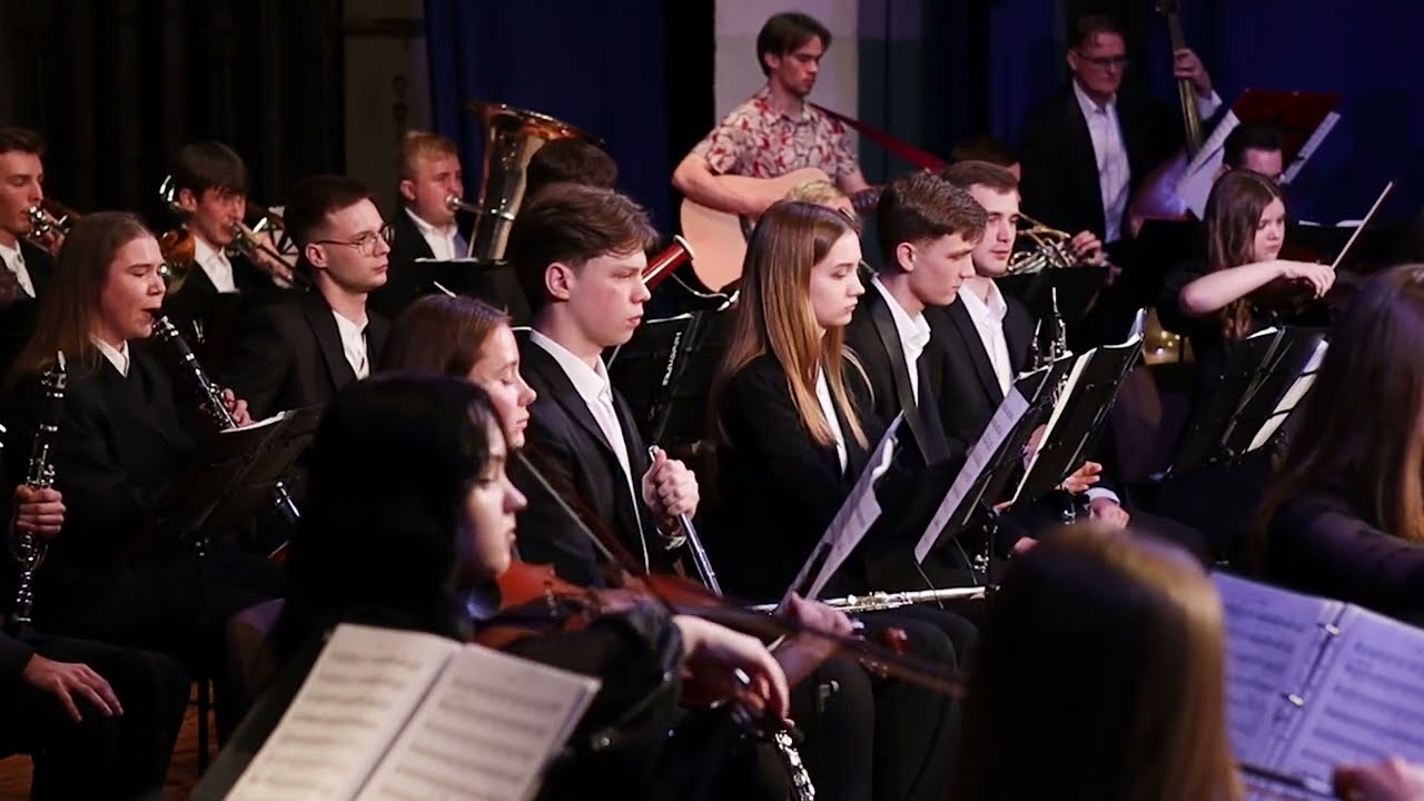 Franz von Suppé: Banditenstreiche  «Overture»