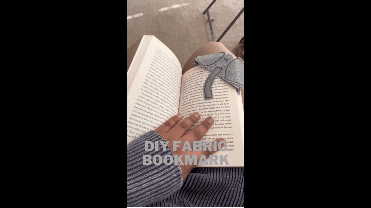 DIY Fabric Bookmark - Sewmas 