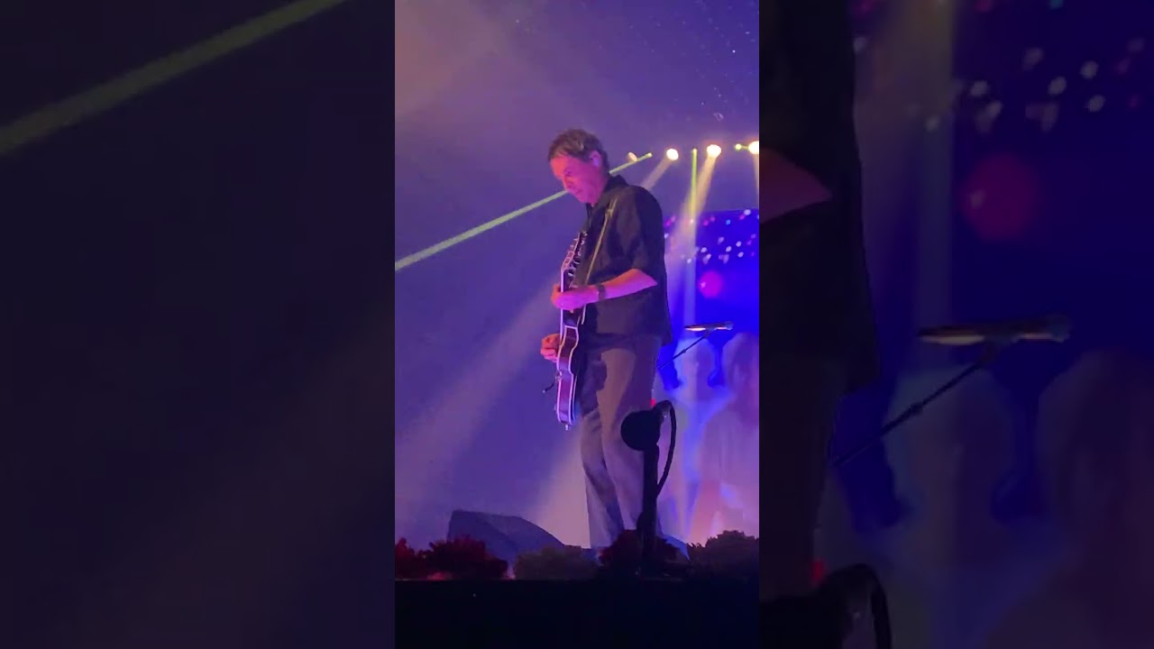 Indochine - Razzia - Arena Tour Acte 3 - Epernay 1 - 6 février 2026