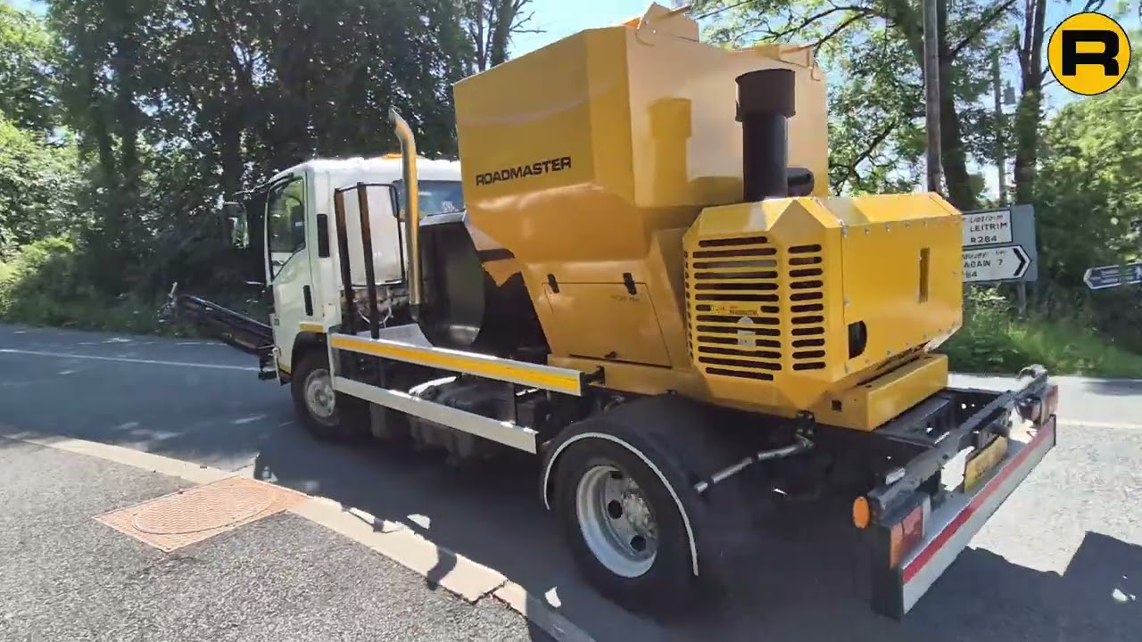 Roadmaster SP200-FB | Spray Injection Patching Solution for Footpaths, Cycleways & Narrow Roads