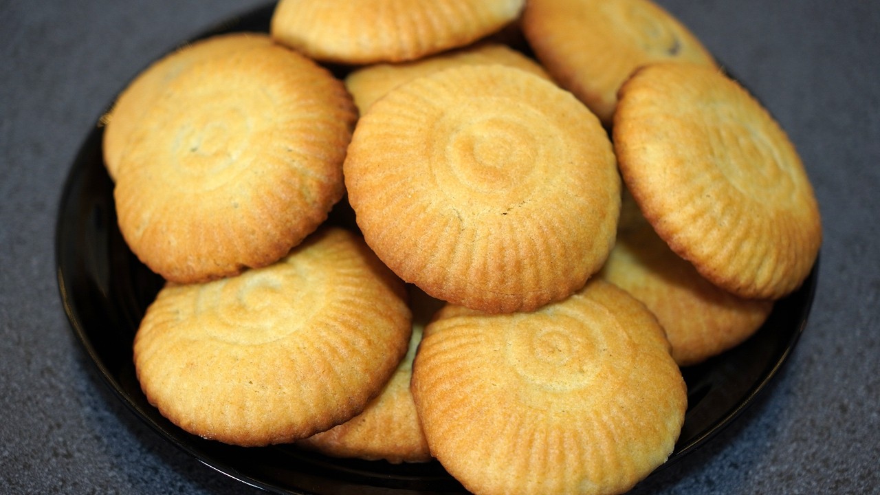 طريقة عمل معمول العيد على الأصول… لقمة وتقول ما أطيب هالمعمول 😋