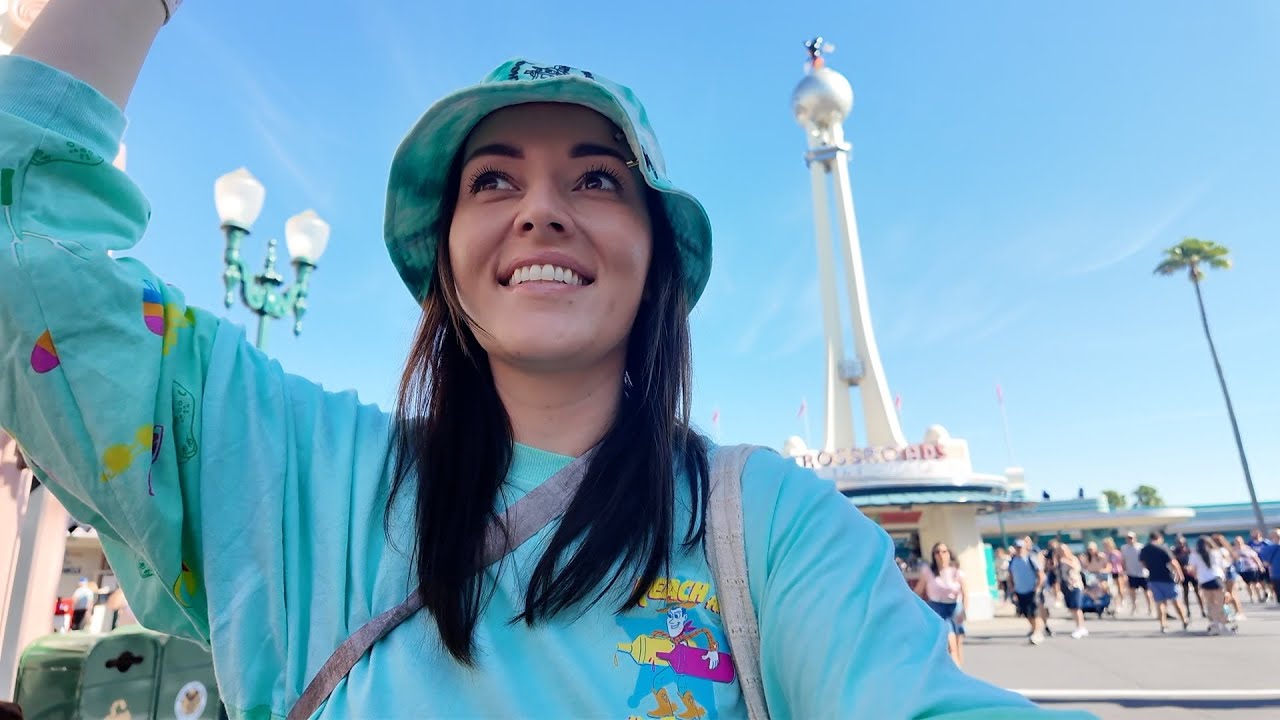 Parkhoppen tussen Disney Hollywood Studios 🎢 en Epcot 🇺🇸 | Vloggloss 3602
