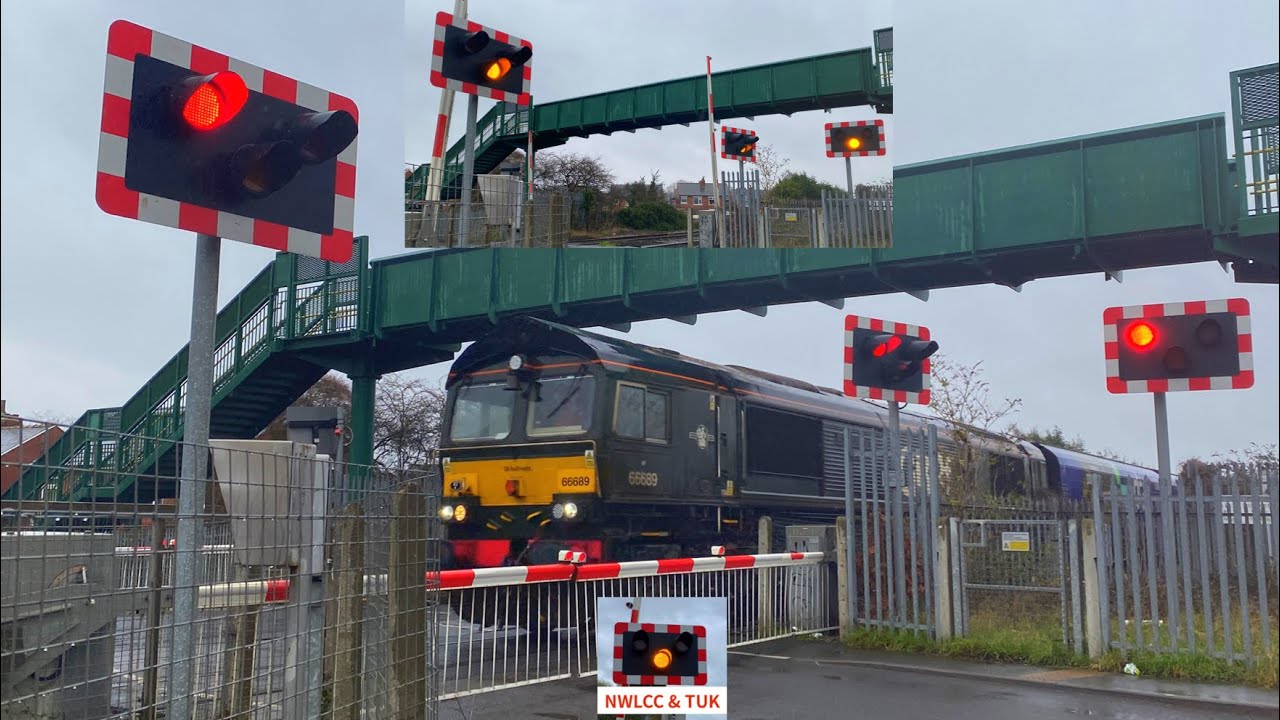 Knottingley (England Lane) Level Crossing, West Yorkshire 