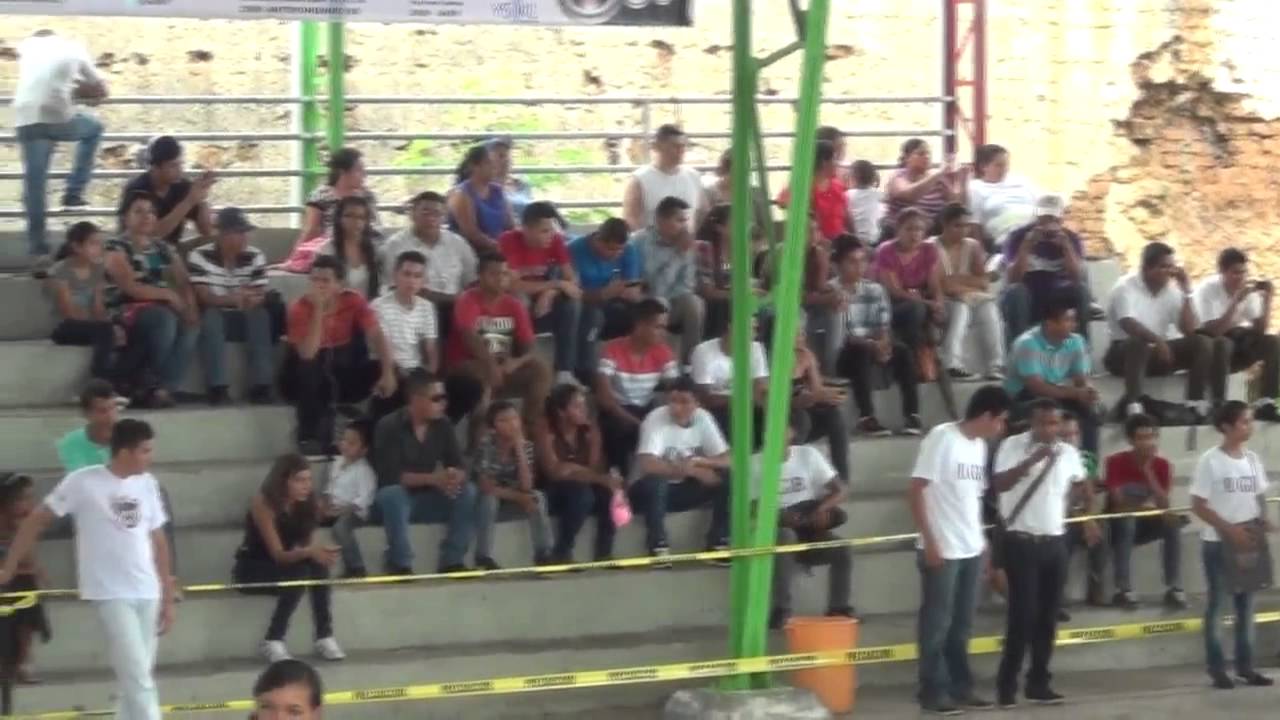 C.E.PROFA. LILIAN ISABEL PEÑA DE ORELLANA - UGB BANDFEST 2014