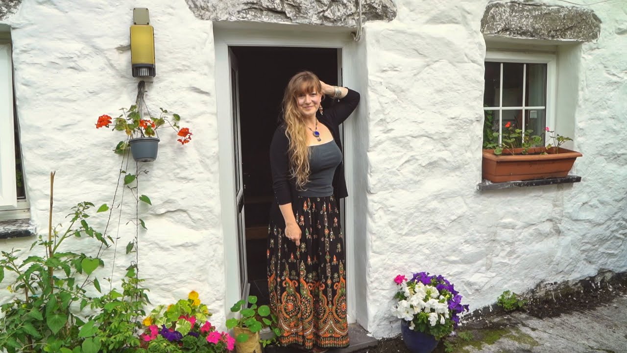 How to set yourself free with creativity - My Story of Healing and Magic