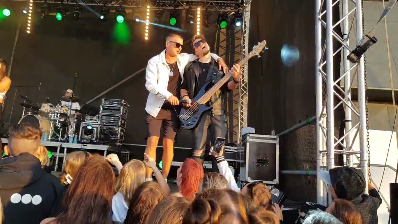 Põhja-Tallinn  oma elemendis lennu.......!