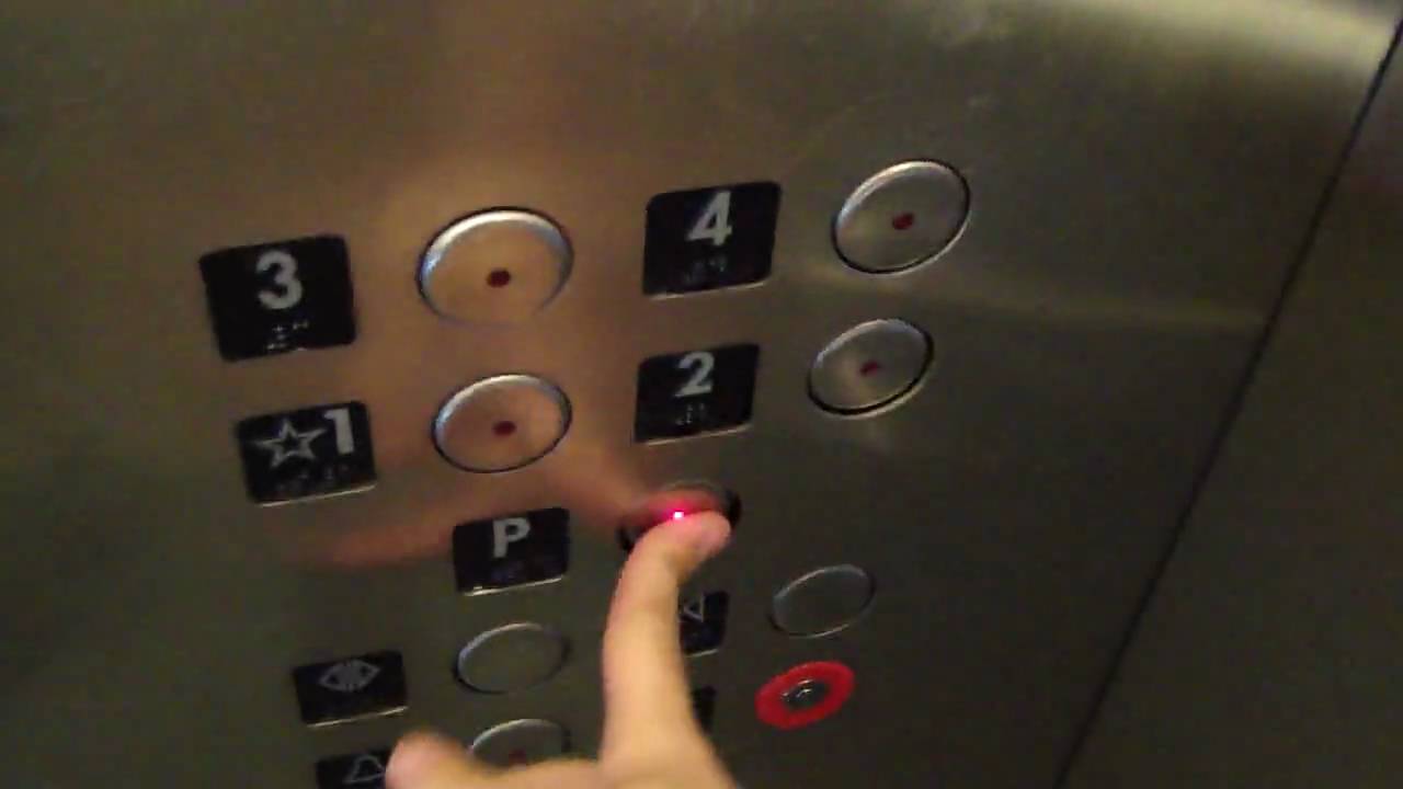 Montgomery KonE Traction elevator @ Palisades Shopping Centre West Nyack NY