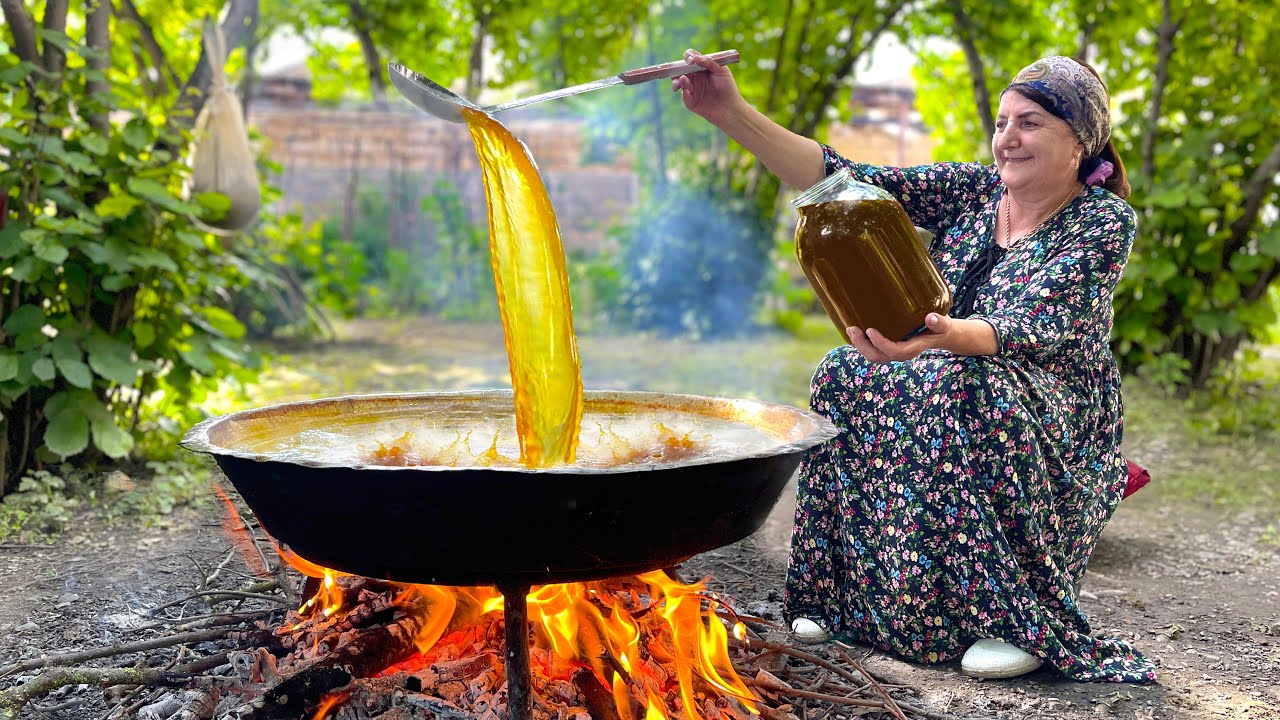Бабушка Собирает Шелковицу и Готовит Лучшую Патоку! Рецепт Домашней Патоки!