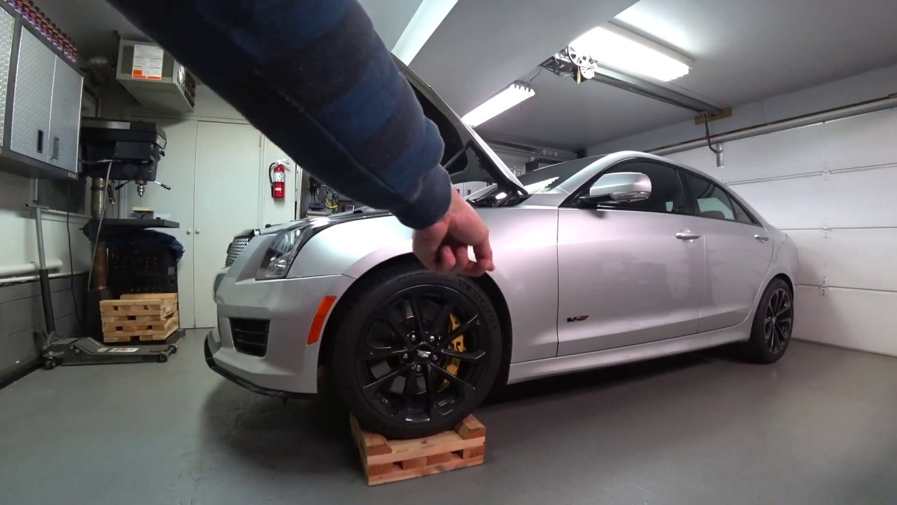 Cadillac ATS-V Oil Service от Auto Fanatic