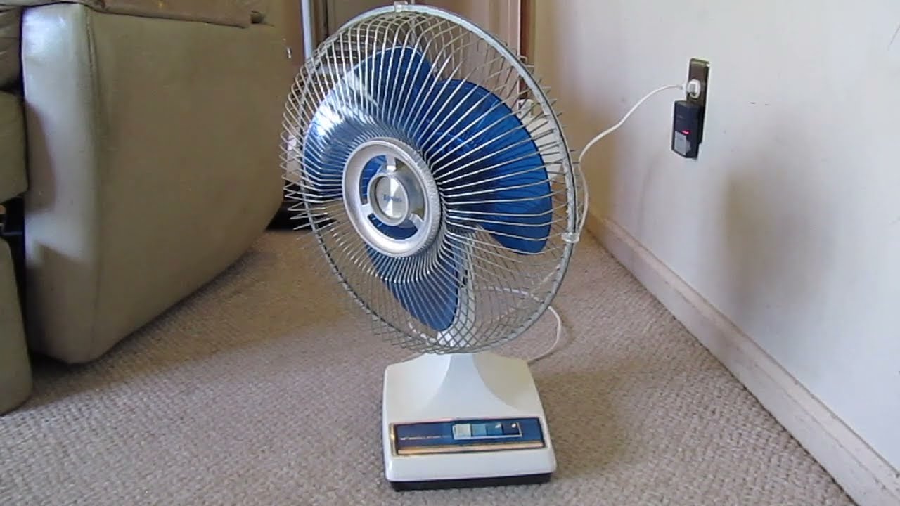 Vintage Lasko 12