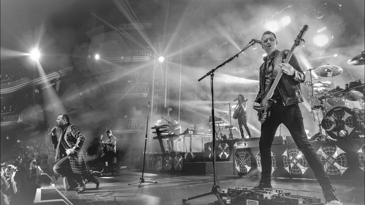 Simple Minds - She's a river [extended by Mollem Studios] - lyrics in cc