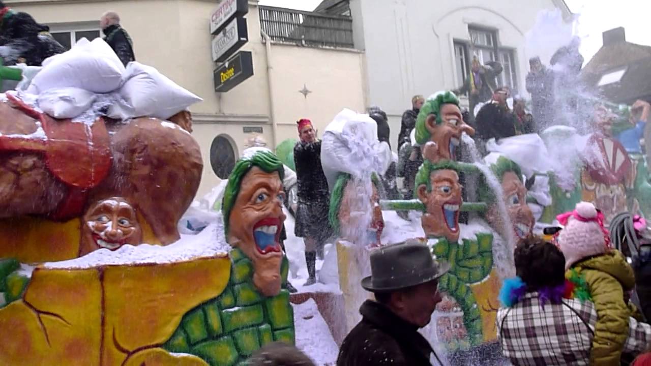 Sjots en Sjeif - Optocht 2013 - Het sneeuwt in Meerssen