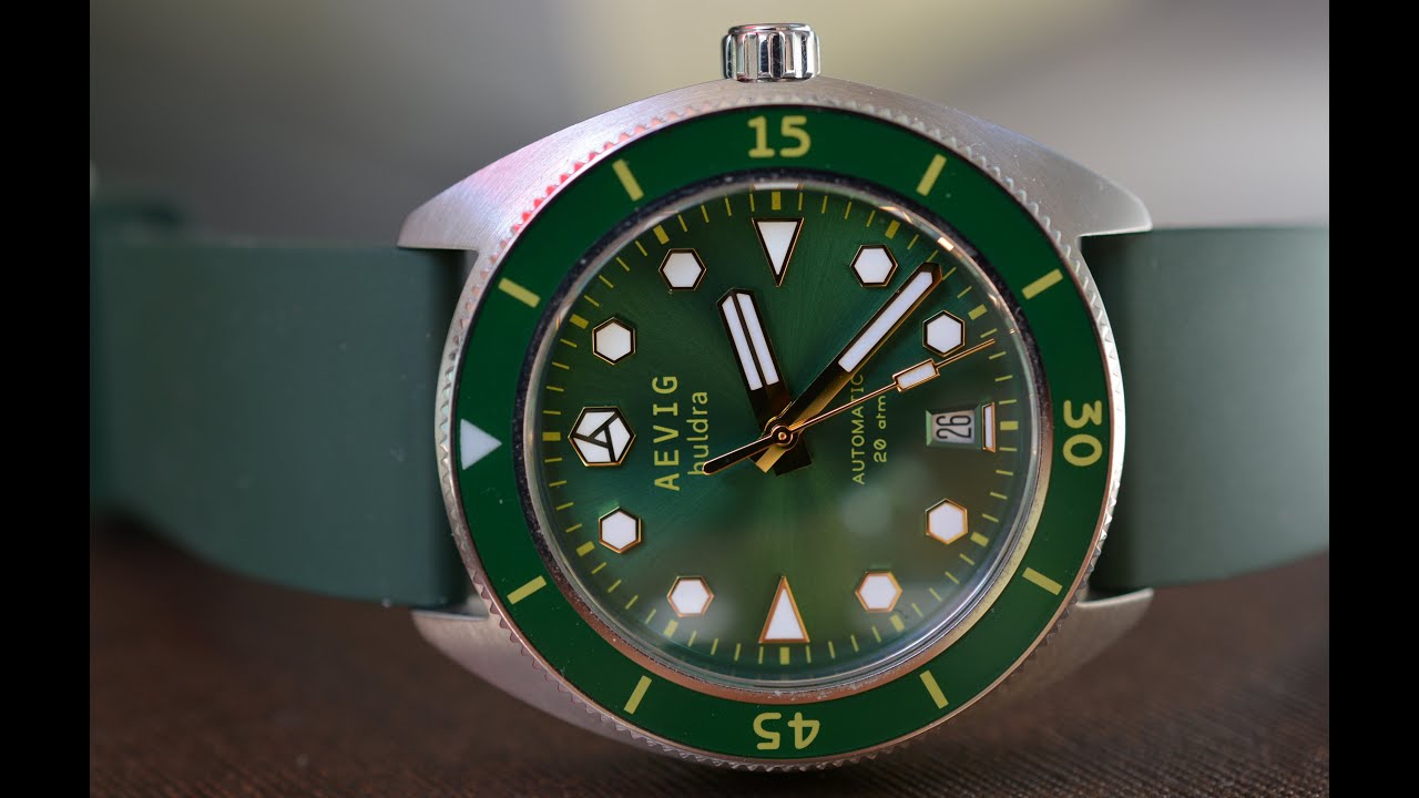 Обзор часов Aevig Huldra V2 с механизмом Miyota 9015 на браслете.