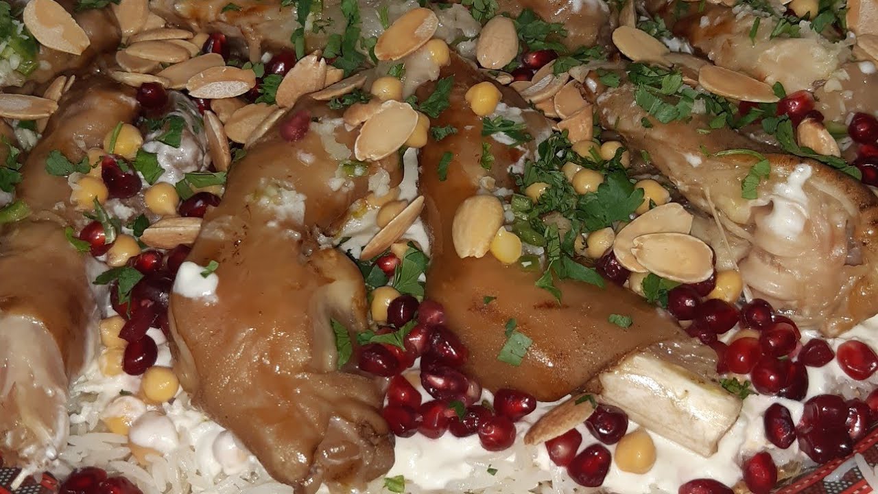 فتة المقادم/الكوارع على الطريقة الشامية ويا عيني على الطعم 😋