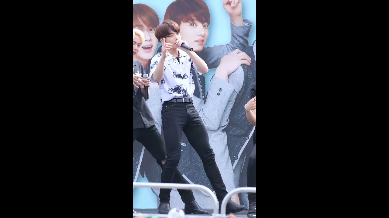 160604 방탄소년단(BTS) 정국(JungKook) - 불타오르네(Fire) @스마트가족 사랑의 날 캠페인(여의도 녹음수광장) / 직캠(Fancam) By 쵸리