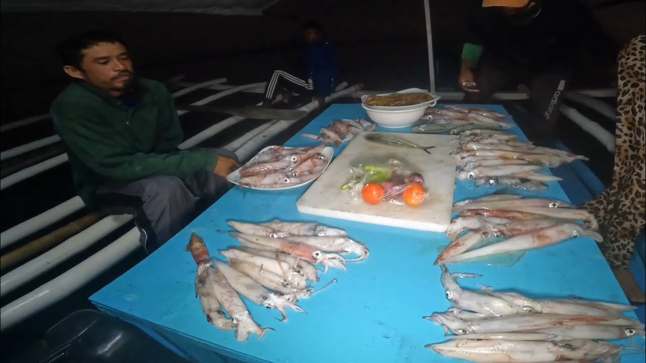 Easy way to catch squid and cook ADOBO