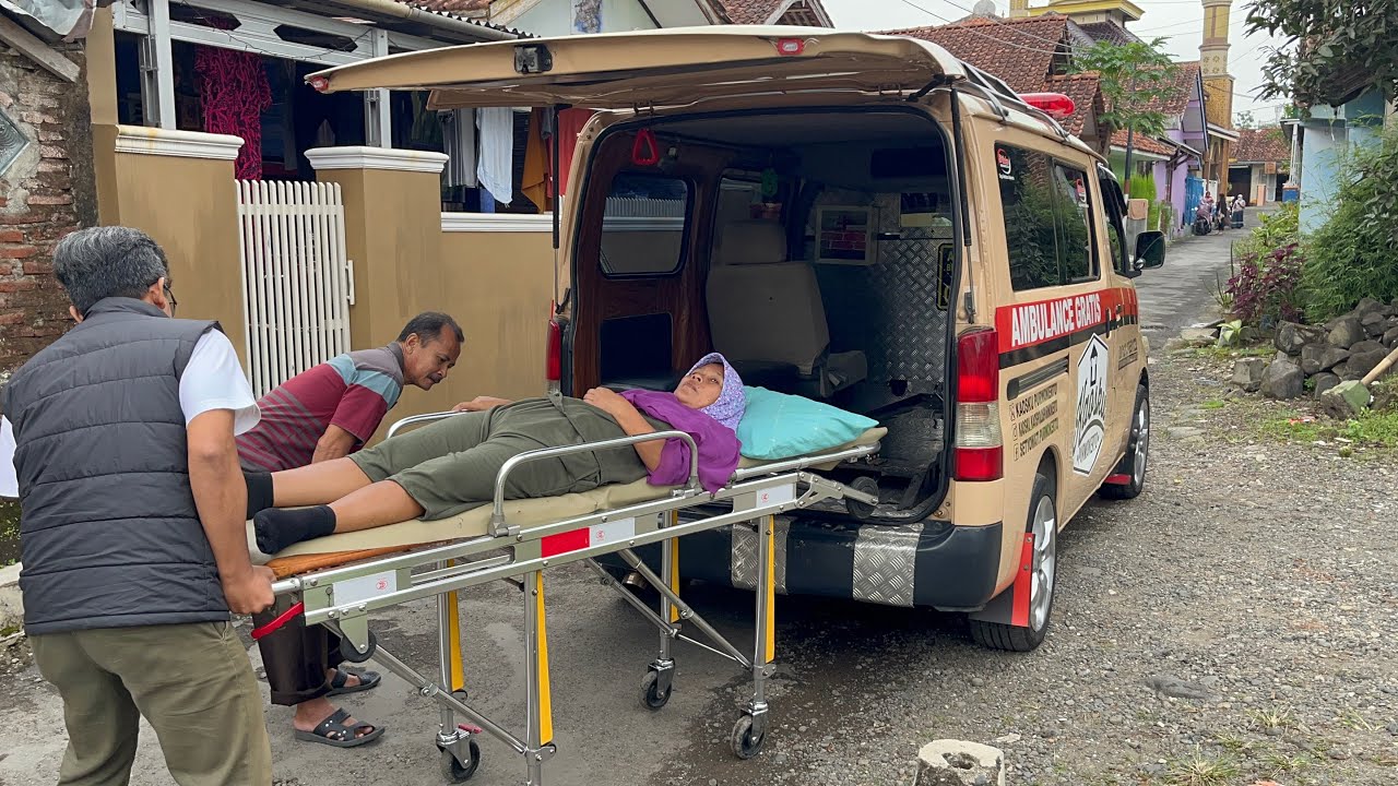 LAYANAN AMBULANCE GRATIS‼️kontrol pasien stroke dari desa beji menuju rumah sakit islam purwokerto