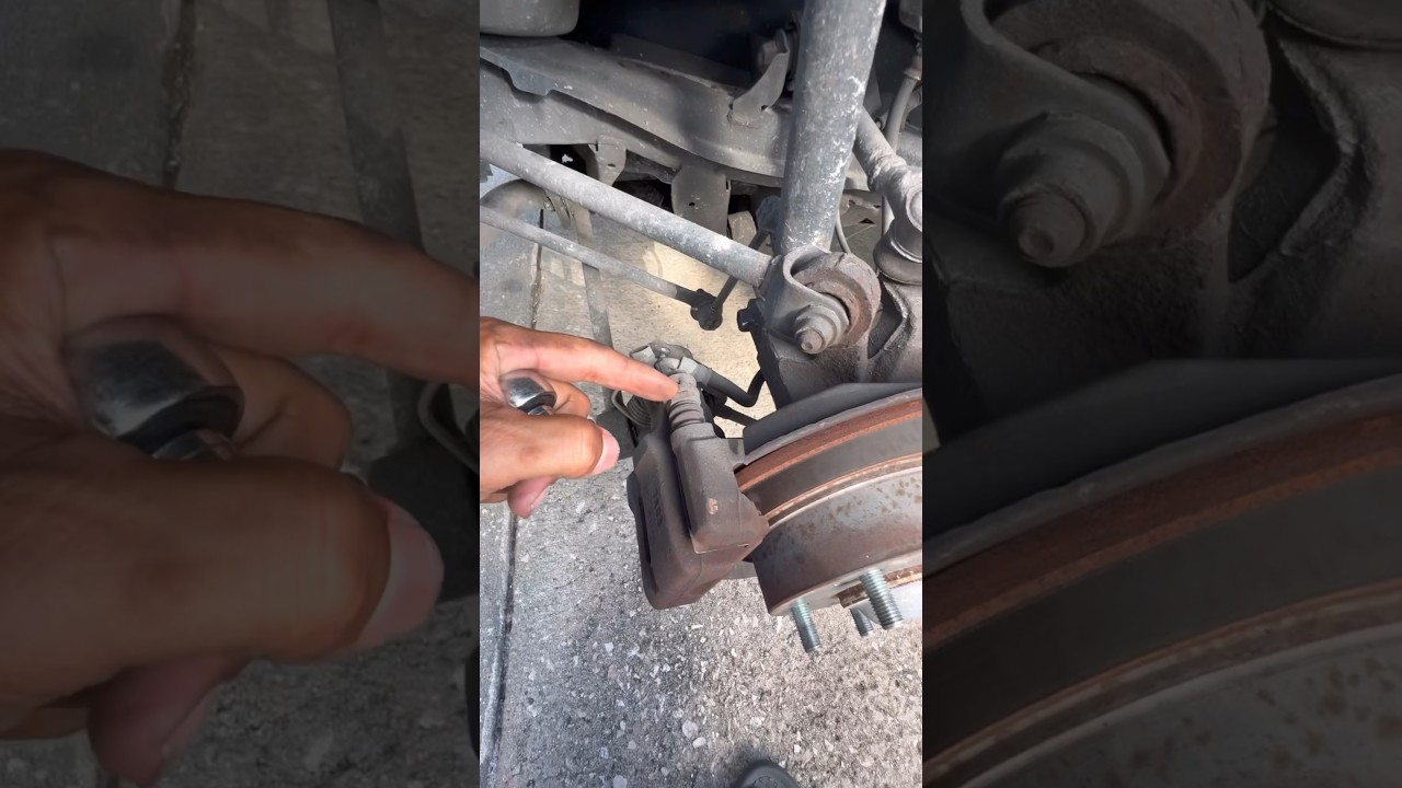 Замена заднего тормоза Honda Accord. #honda #automobile #accord #mechanic #car #cars
