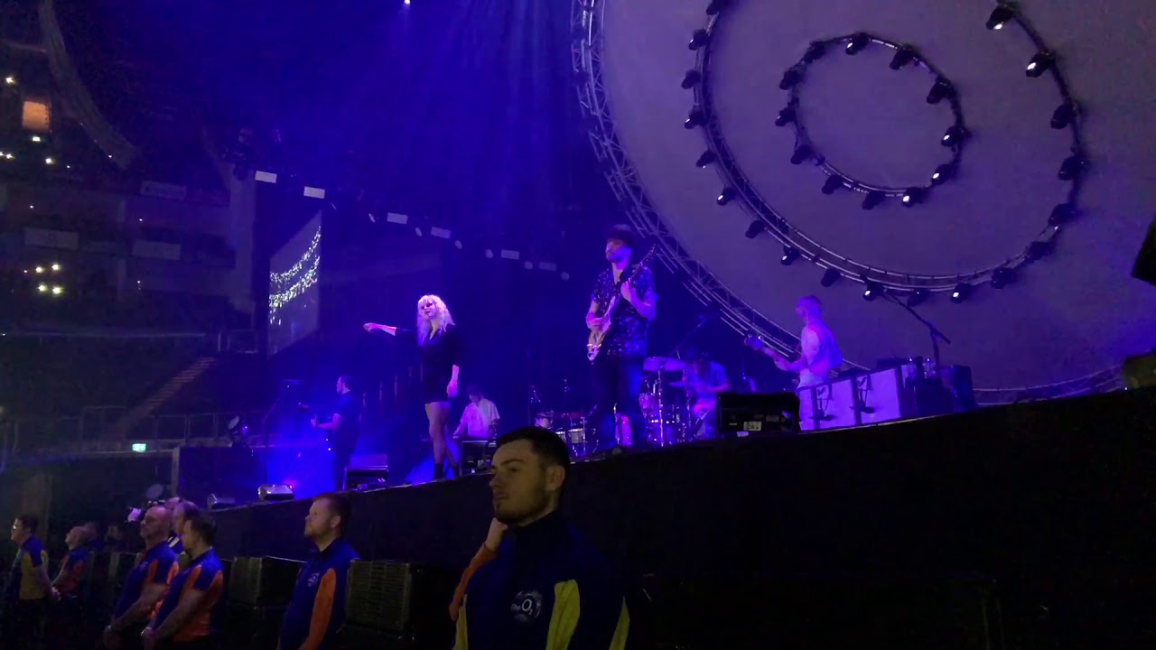 Paramore - Hate to See Your Heart Break  - Live @ O2 Arena London 12/1/2018