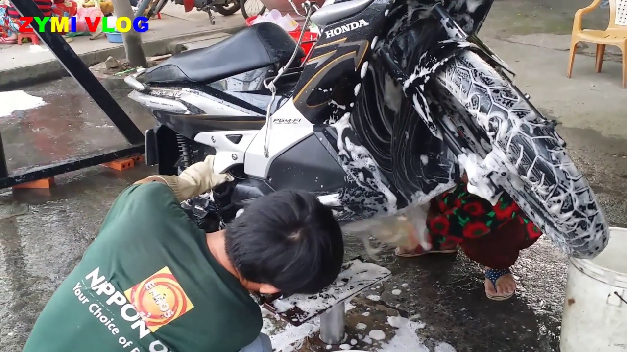 RỬA XE BỌT TUYẾT ĐÚNG CÁCH VÀ CHUYÊN NGHIỆP