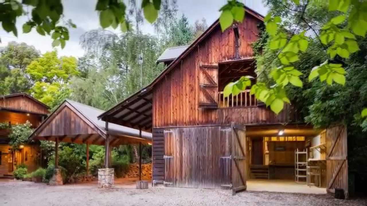 Lothlorien, 2 Chamberlain Court, Tawonga South