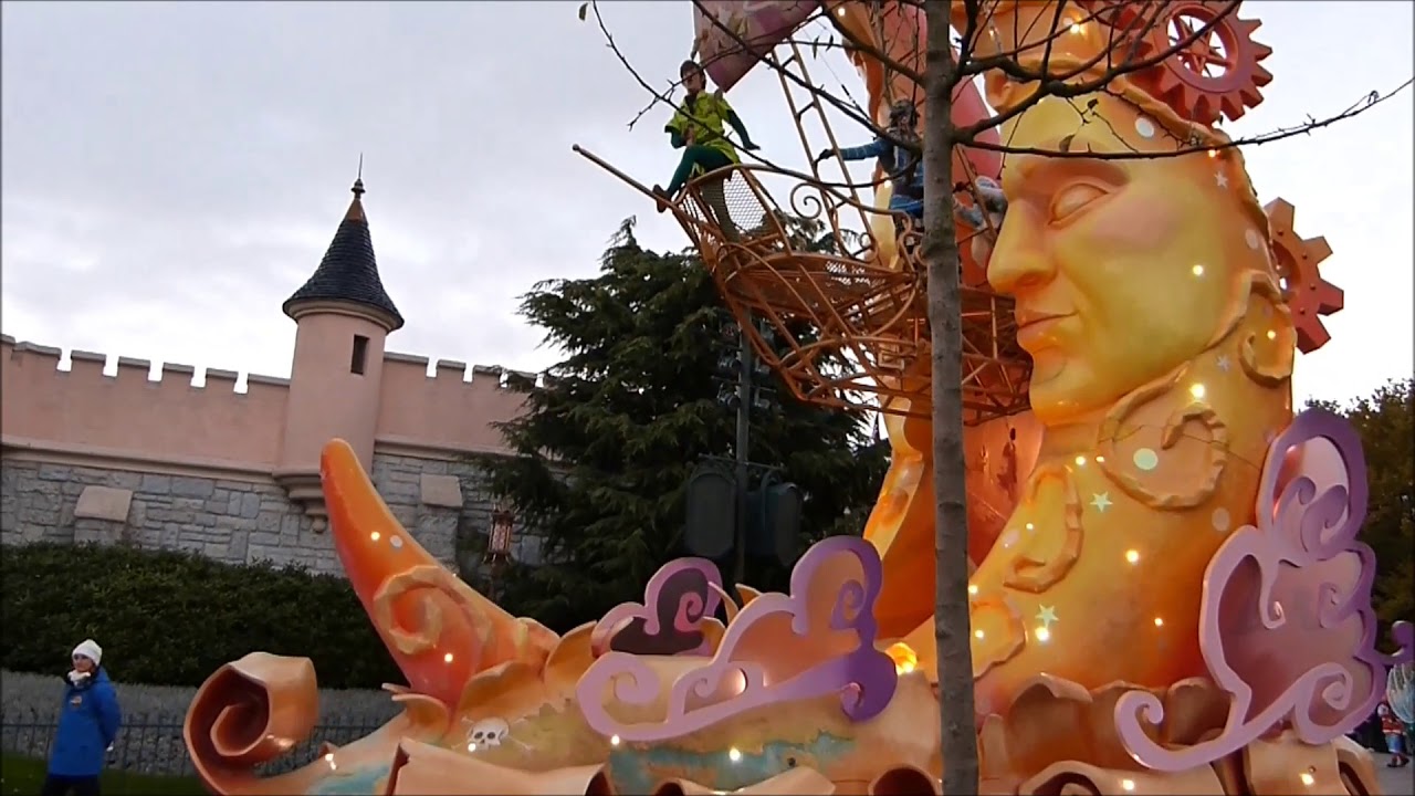 Stars on Parade full lenght @ Disneyland Paris 11/2017 DLRP
