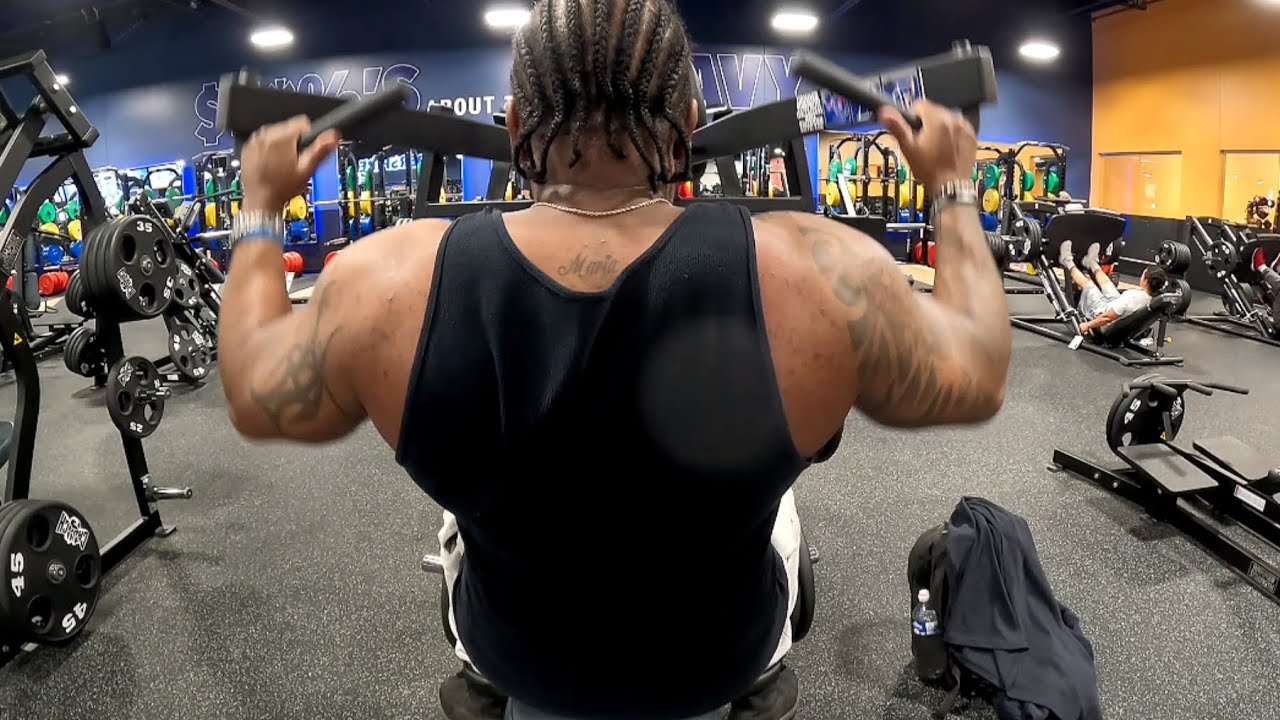 BUILD A BIGGER BACK : BEST LAT AND ROWS  EXERCISES 