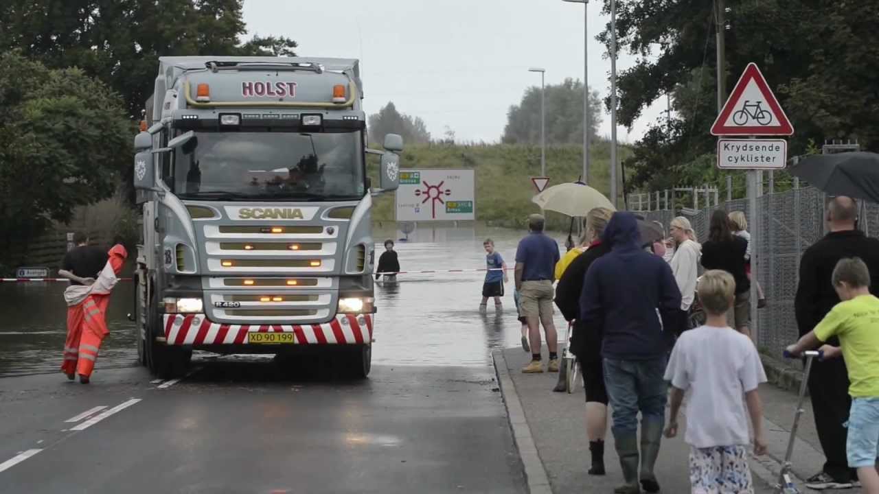 Oversv&oslash;mmelse i Lystrup