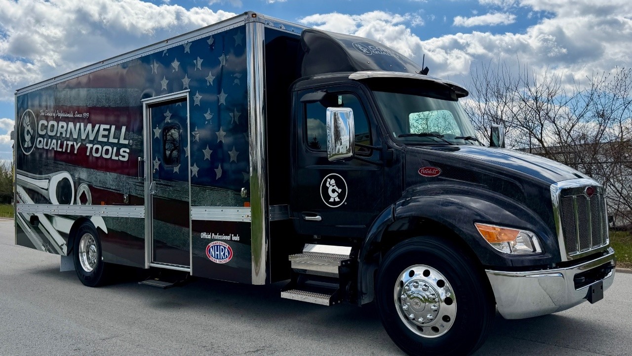 SALE PENDING!! Cornwell Show Truck - 22' Peterbilt 536