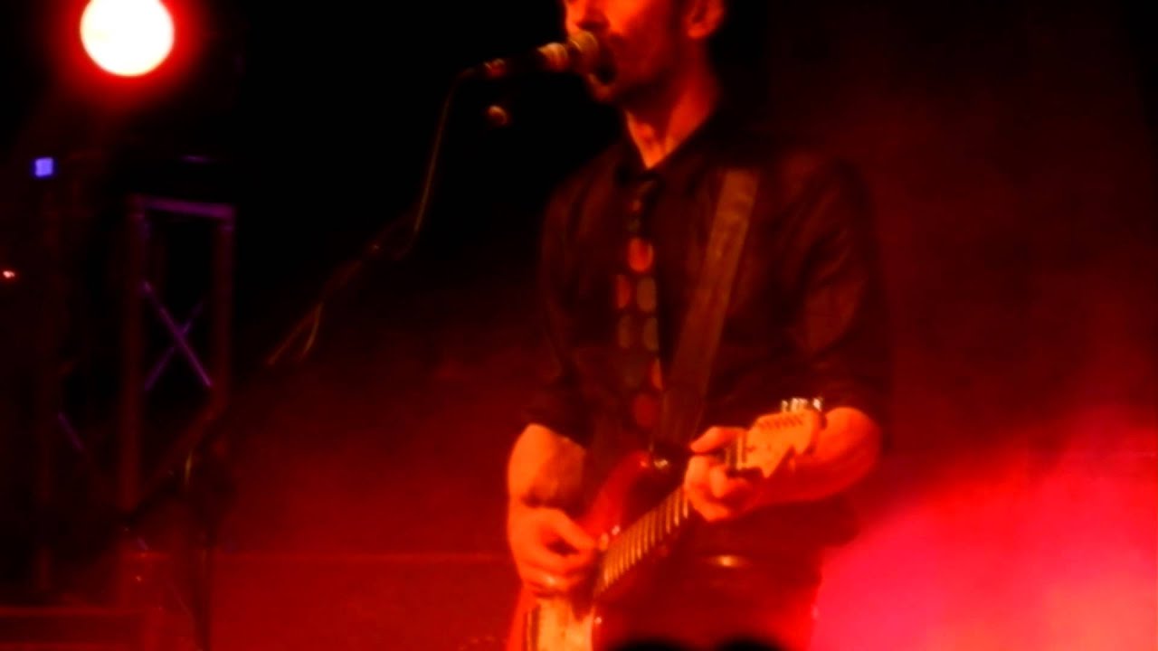 Marlene Kuntz -Il Bersagliere ha 100 penne-Live in Milano Alcatraz 16 05 12.MOV