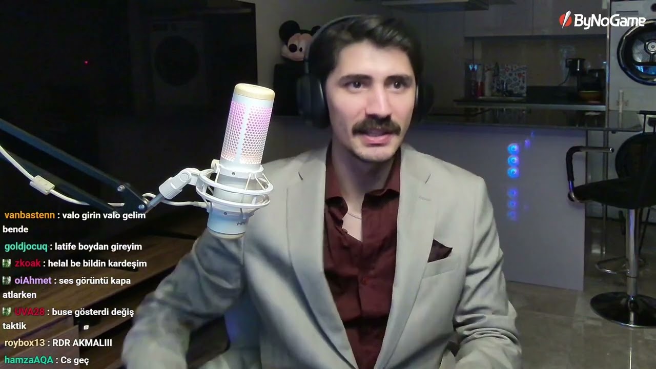 Husamviyuviyu, Busqweit(Buse) İle Pubg Oynuyor | @husamviyuviyu @Busqweit Kesit