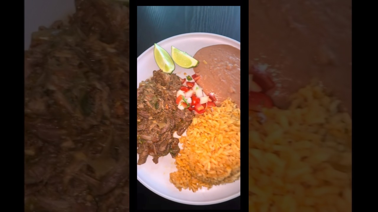 Machaca/shredded beef 🥩 #machaca #dinner #mexicanfood #recipe r