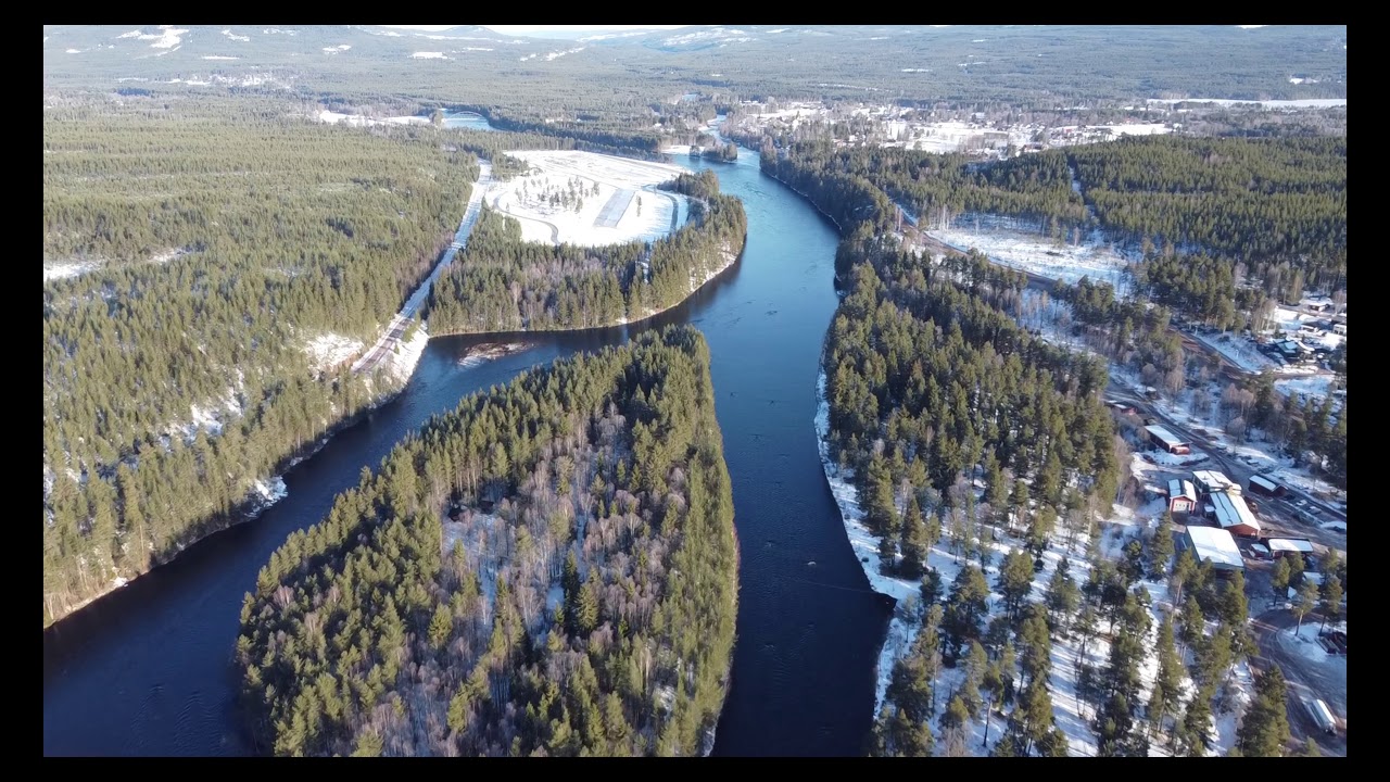 A view over Österdalälven through Älvdalen in Sweden.