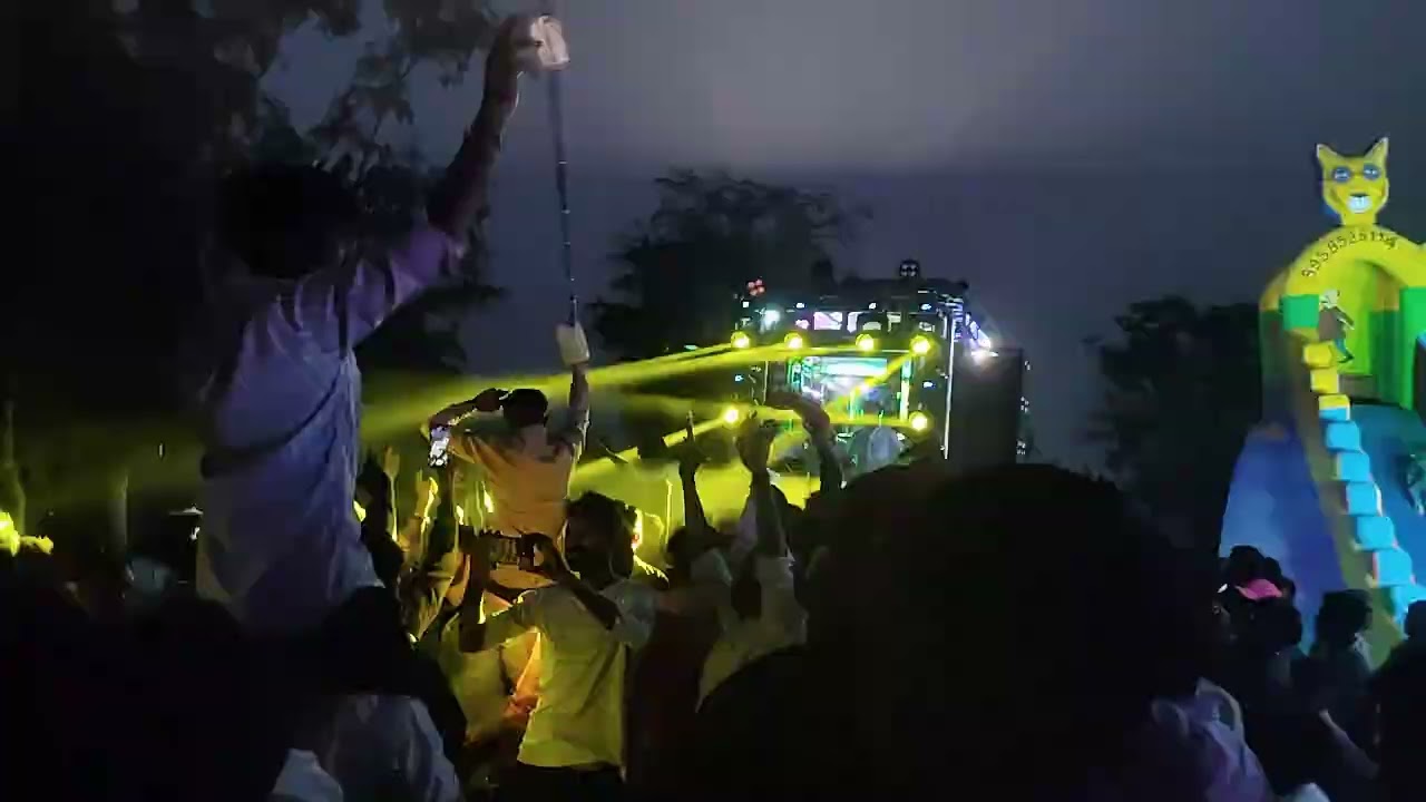 एकच राजा इथे जन्माला... शिवनेरी किल्ल्यावर.. uk brass band...