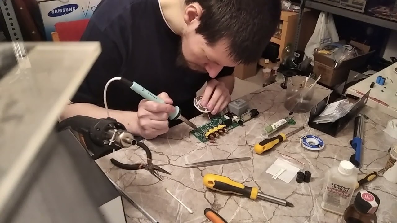 Edwards Audio Apprentice Phono smd alkatr&eacute;szek cser&eacute;je