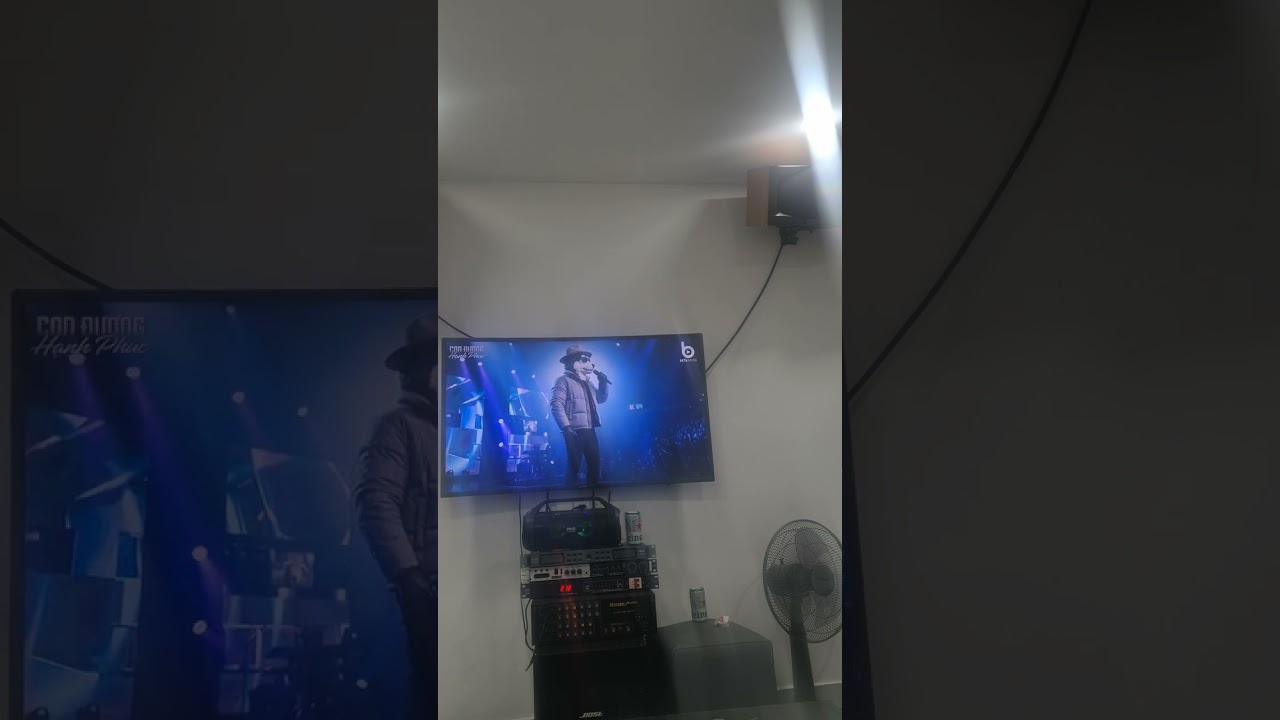 Con đường hạnh phúc cover