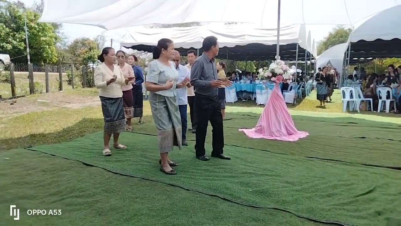 ສາວເມືອງປາກຊັນ
