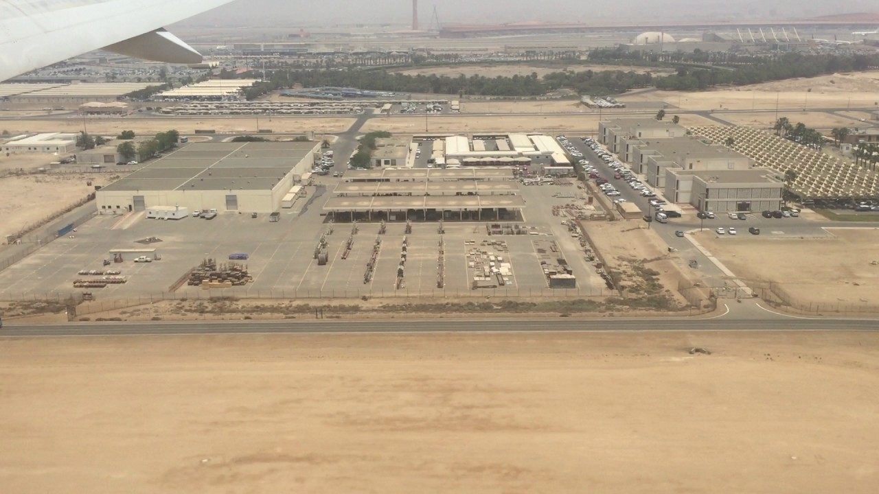 هبوط رائع لطائرة الخطوط العراقية في مطار جدة