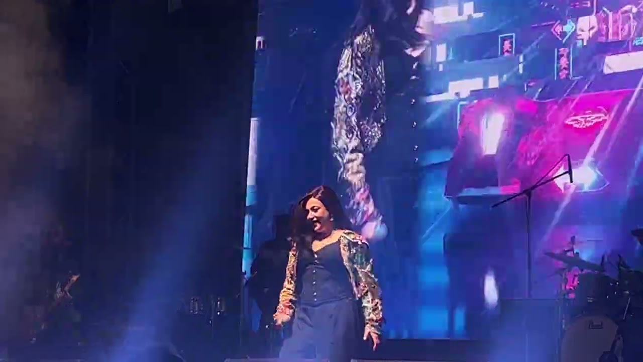 Race Saanson Ki | Monali Thakur | Monali Thakur LIVE Performance | Kolkata 2026
