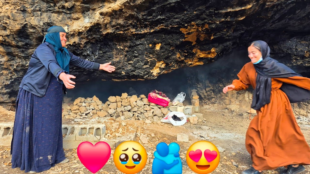 Момент, когда потерянная кочевая девочка спустя годы возвращается в объятия своей бездомной матери 😭