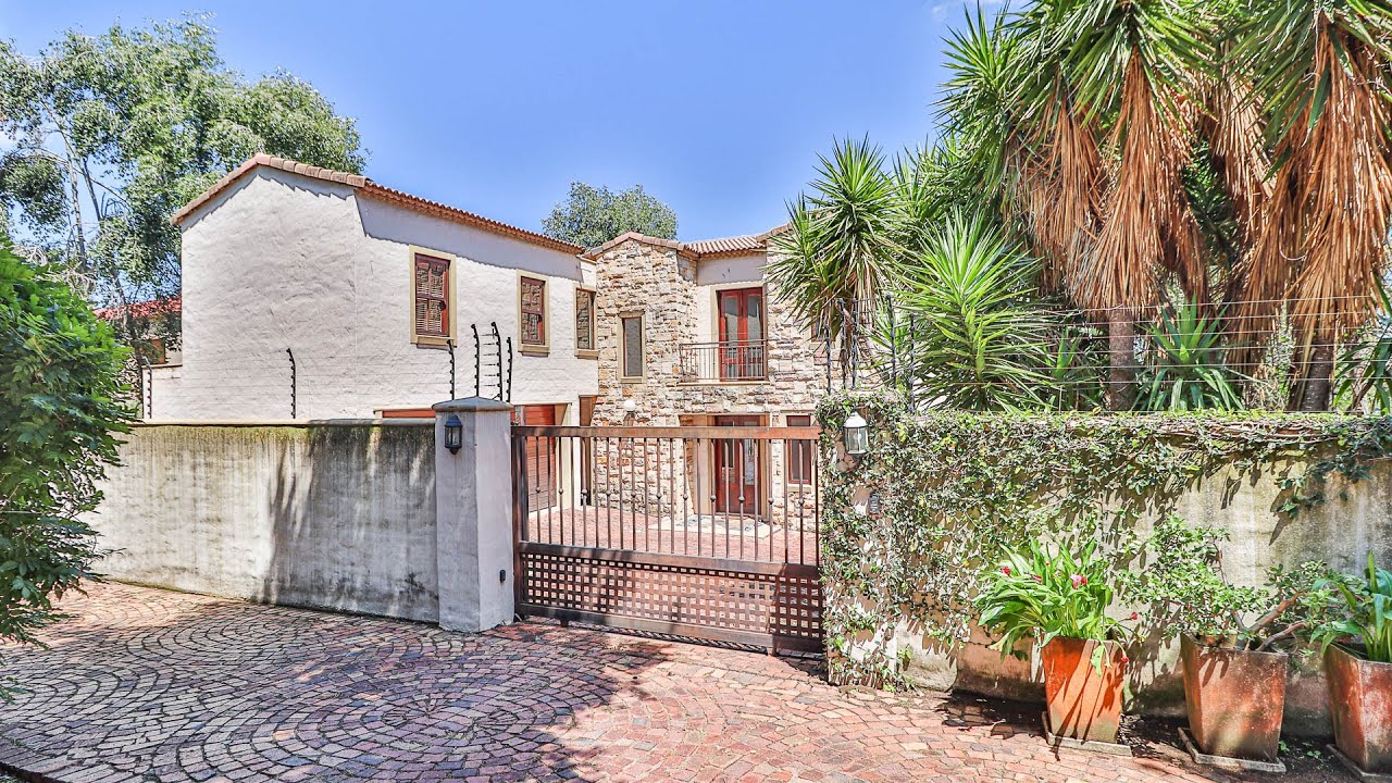 5 Bedroom For Sale | Waterkloof Ridge