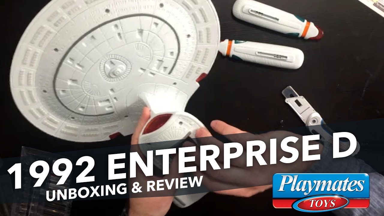Playmates Star Trek: The Next Generation: Enterprise D (1992) | Unboxing & Review!
