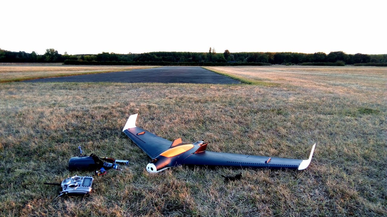 RC Flying Wing E-Flite Opterra FPV with GoPro 2018
