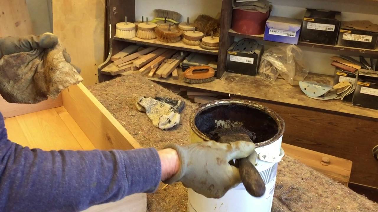 How To Wax Antique/Old Pine Furniture Using Briwax - Pinefinders Old PIne Furniture Warehouse