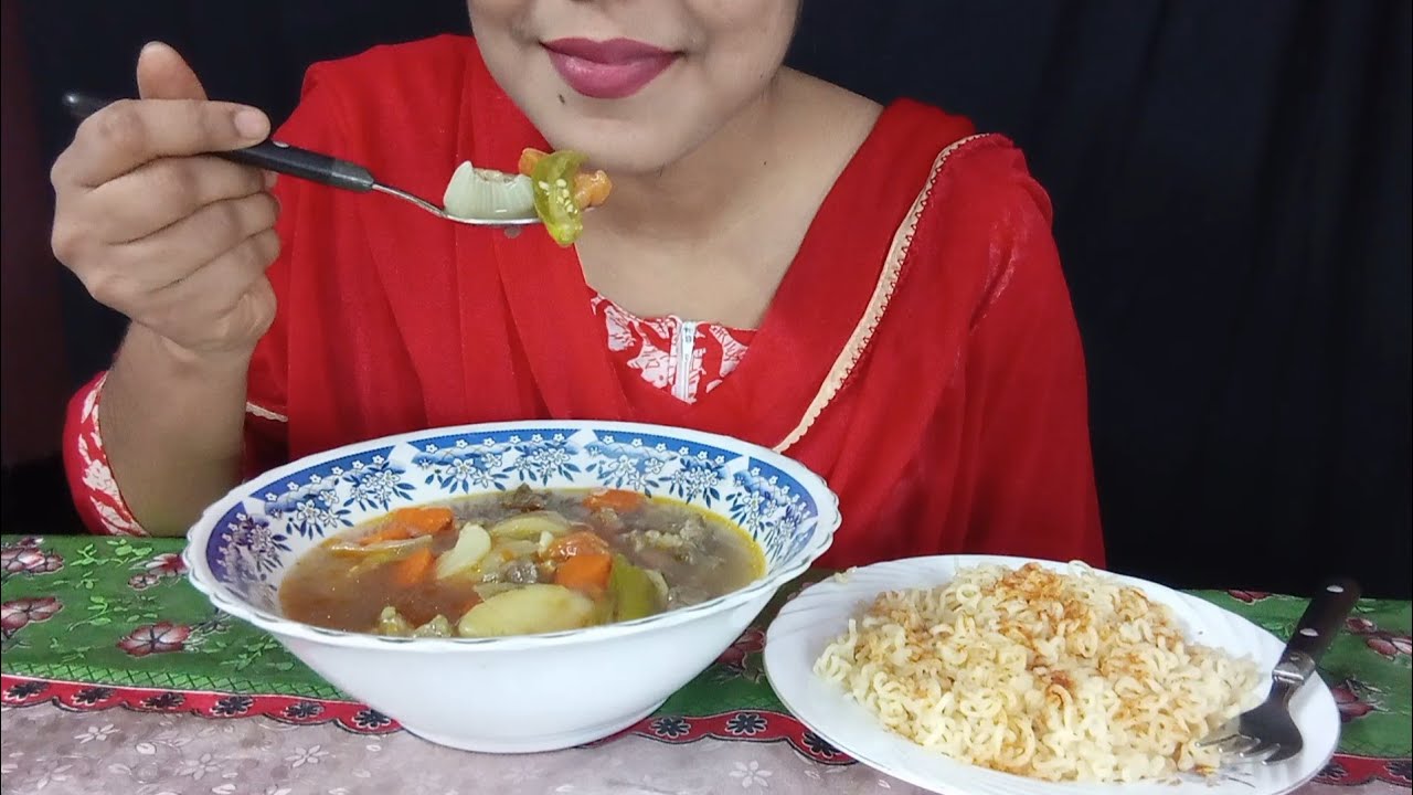beef stew and noodles #viralvideo #deliciousfood #mukbang #bigbites #eatingshow #homemade #asmr