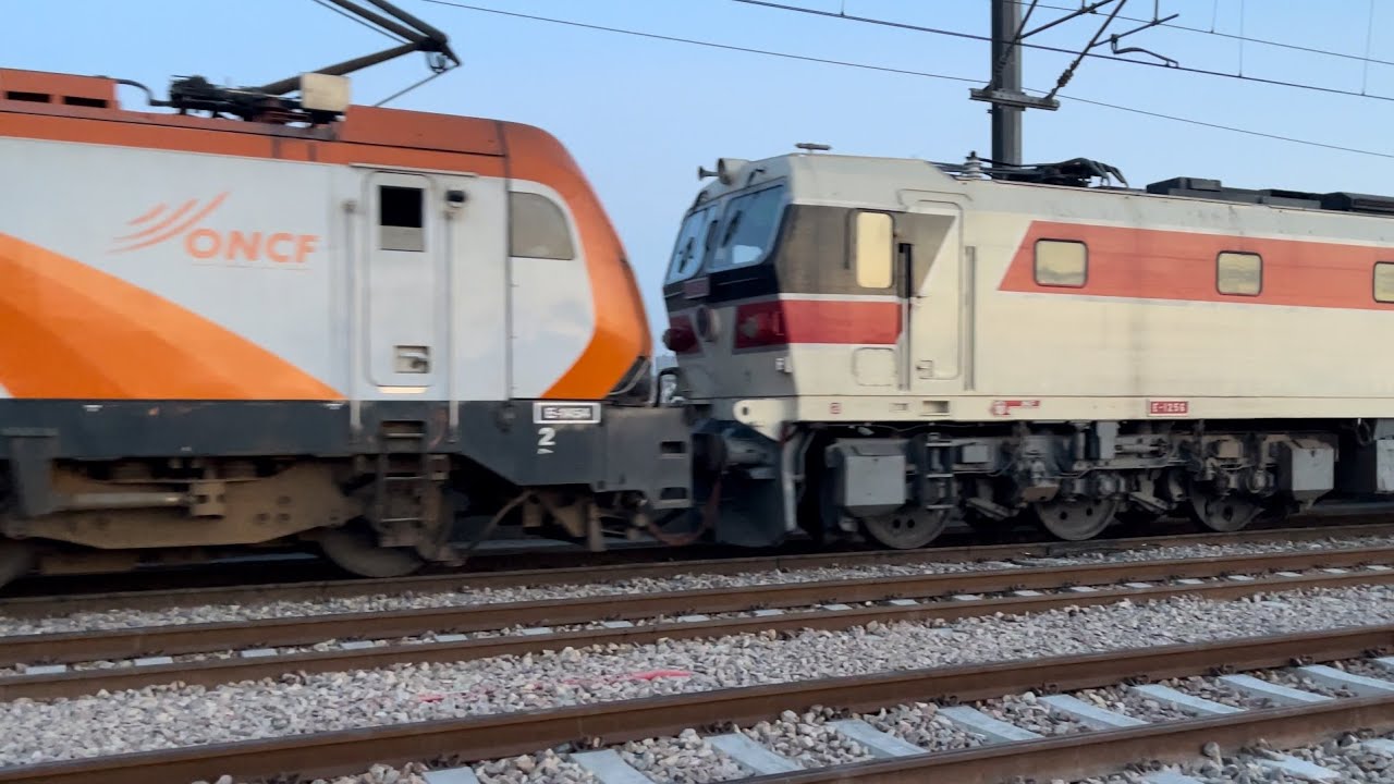 ONCF E-1454+E-1256 Assurant la ligne Oujda-Tanger